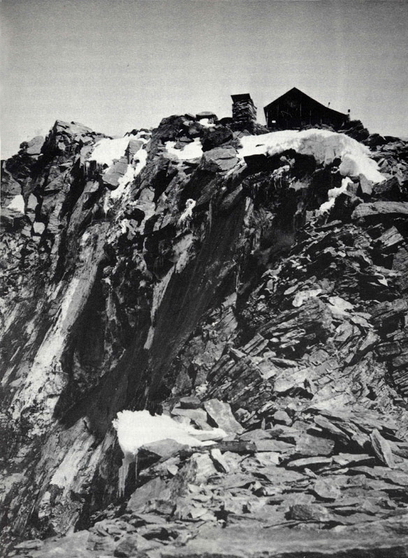 View of the Sella hut right after the 1936 landslide.