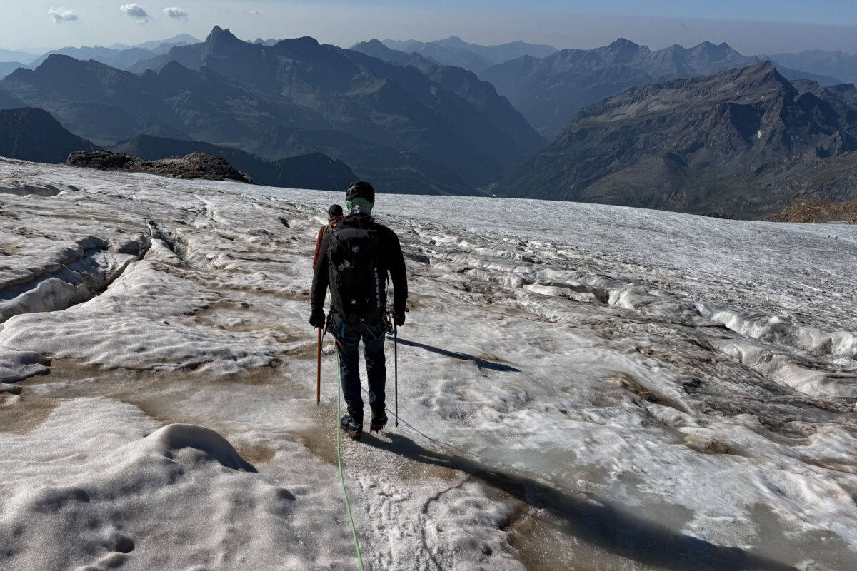 Descending the glacier to Sella.